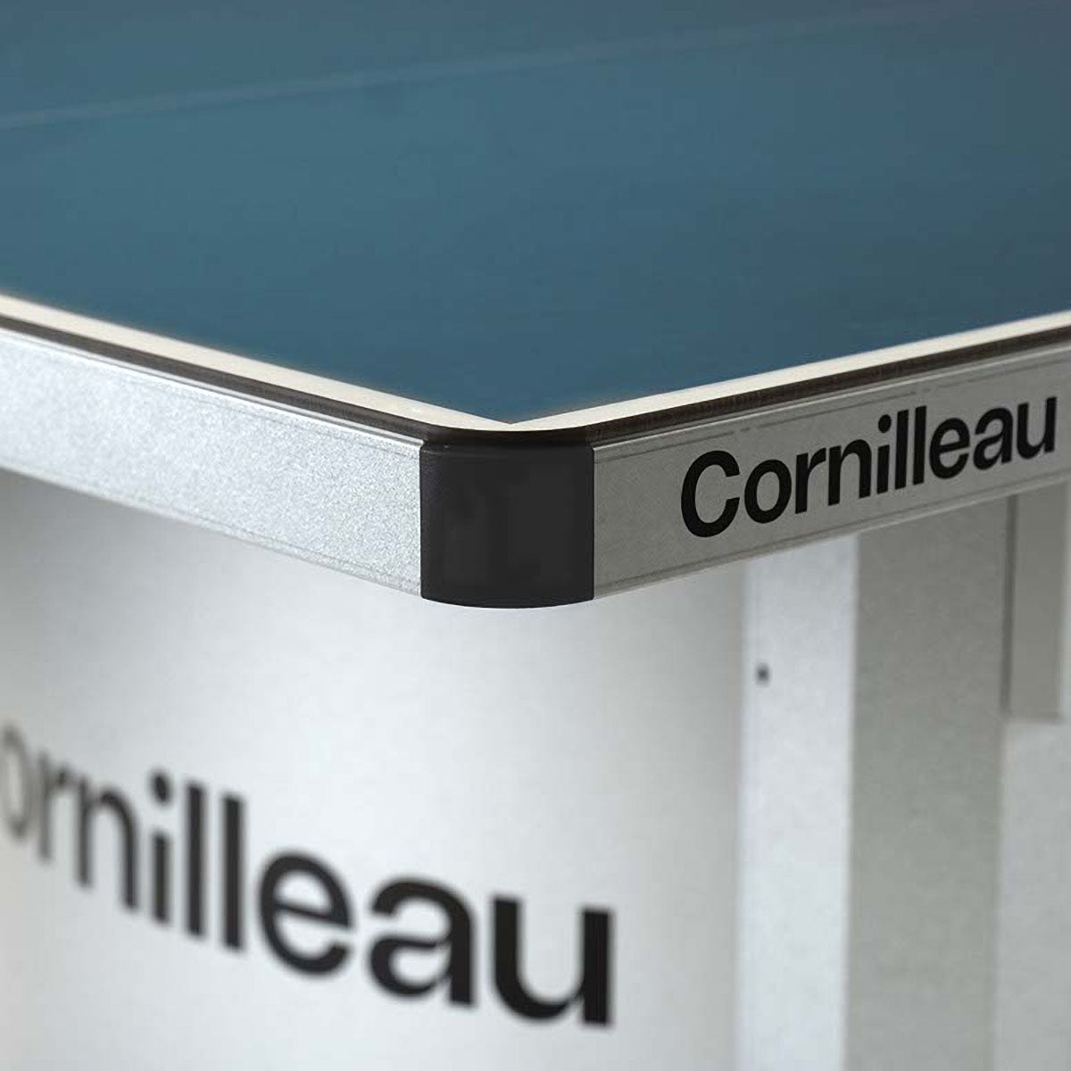 Masă Tenis de Masă Cornilleau 510 Campus Outdoor - Laminat 7mm, Fixare Sol, Clasa B