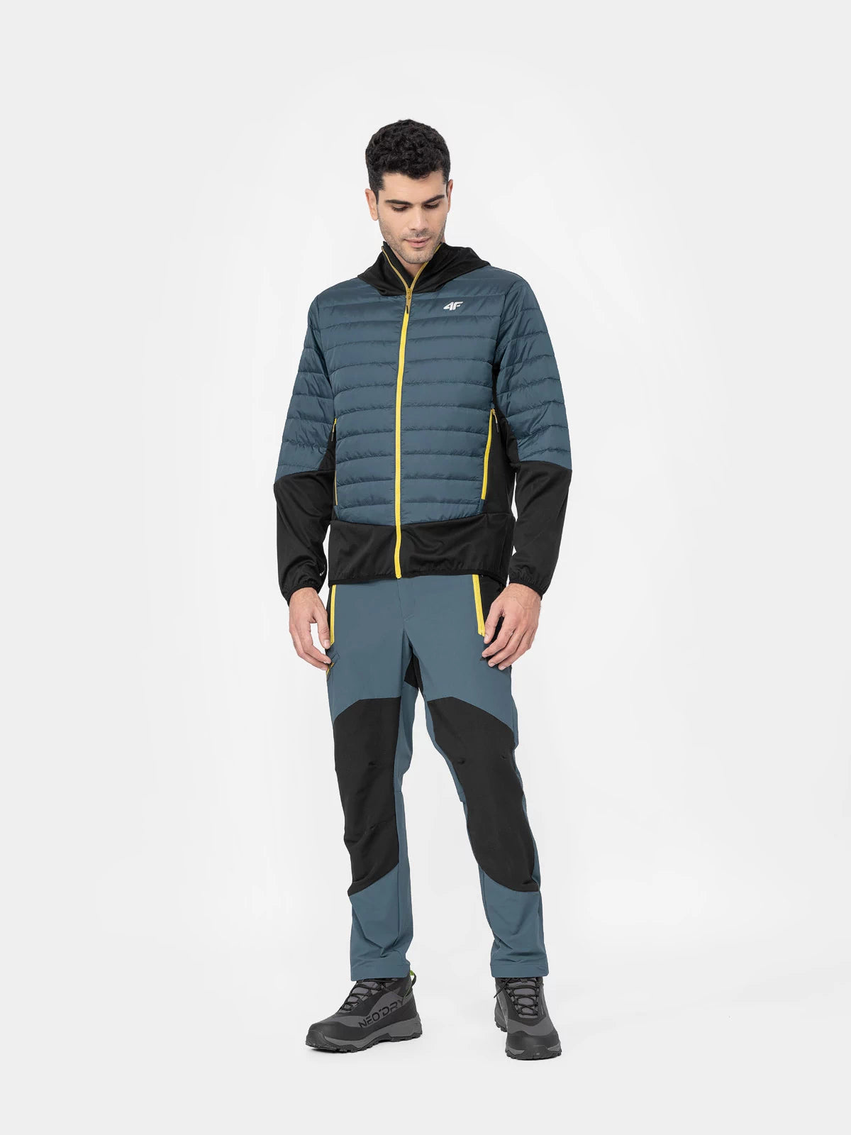 Pantaloni trekking pentru barbati SPMTR060