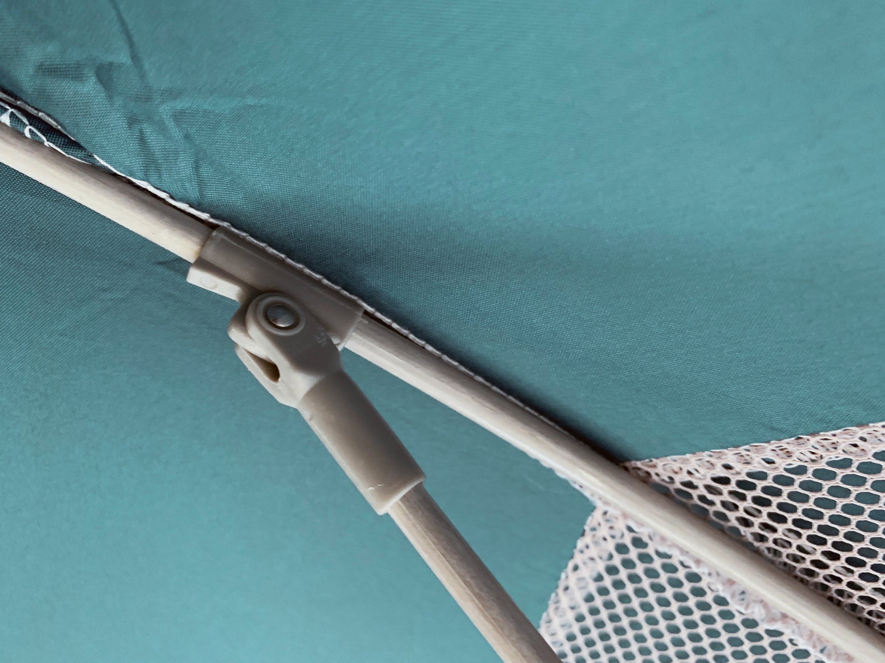 Umbrelă Plajă Maui & Sons UltraLight 190cm Rabatabilă – UPF+50, Husă Inclusă