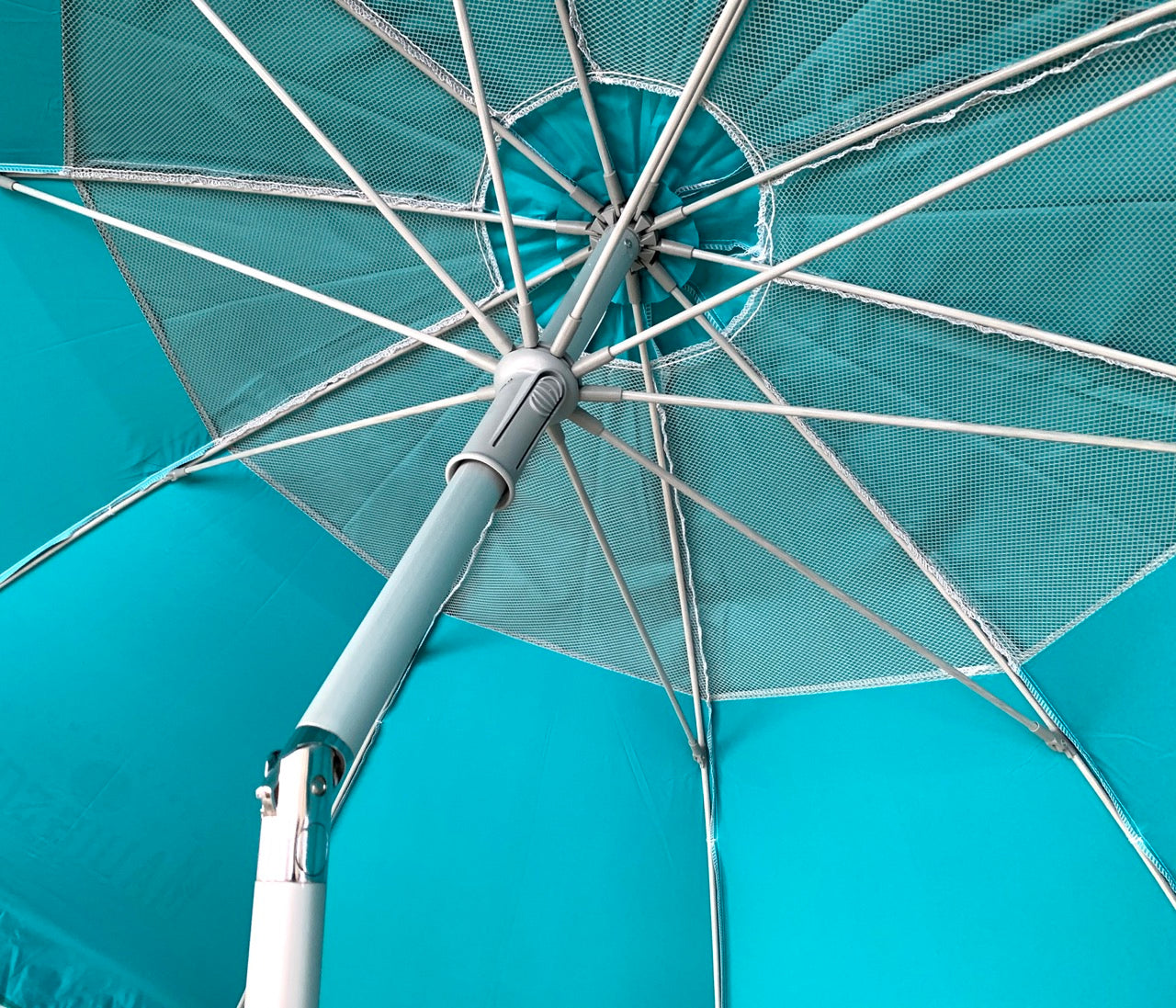 Umbrelă plajă Maui & Sons XL 220 cm, protecție UPF50+, rabatabilă, husă inclusă, Petrol