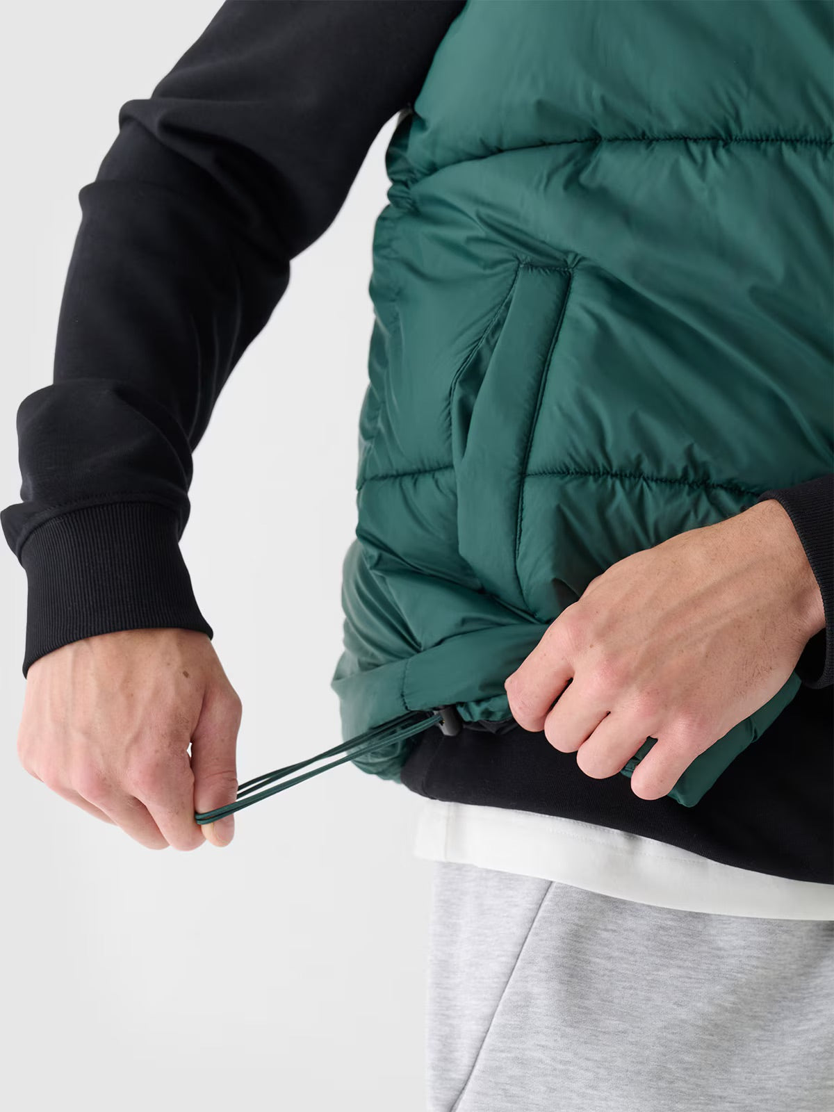 Vesta din puf 4F cu umplutura sintetica pentru barbati - verde